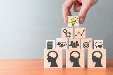 交通事故中的主次责任怎么划分比例